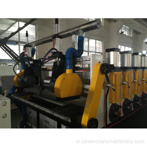 25 mm bằng nhựa PVC Boam Boam Board Machine